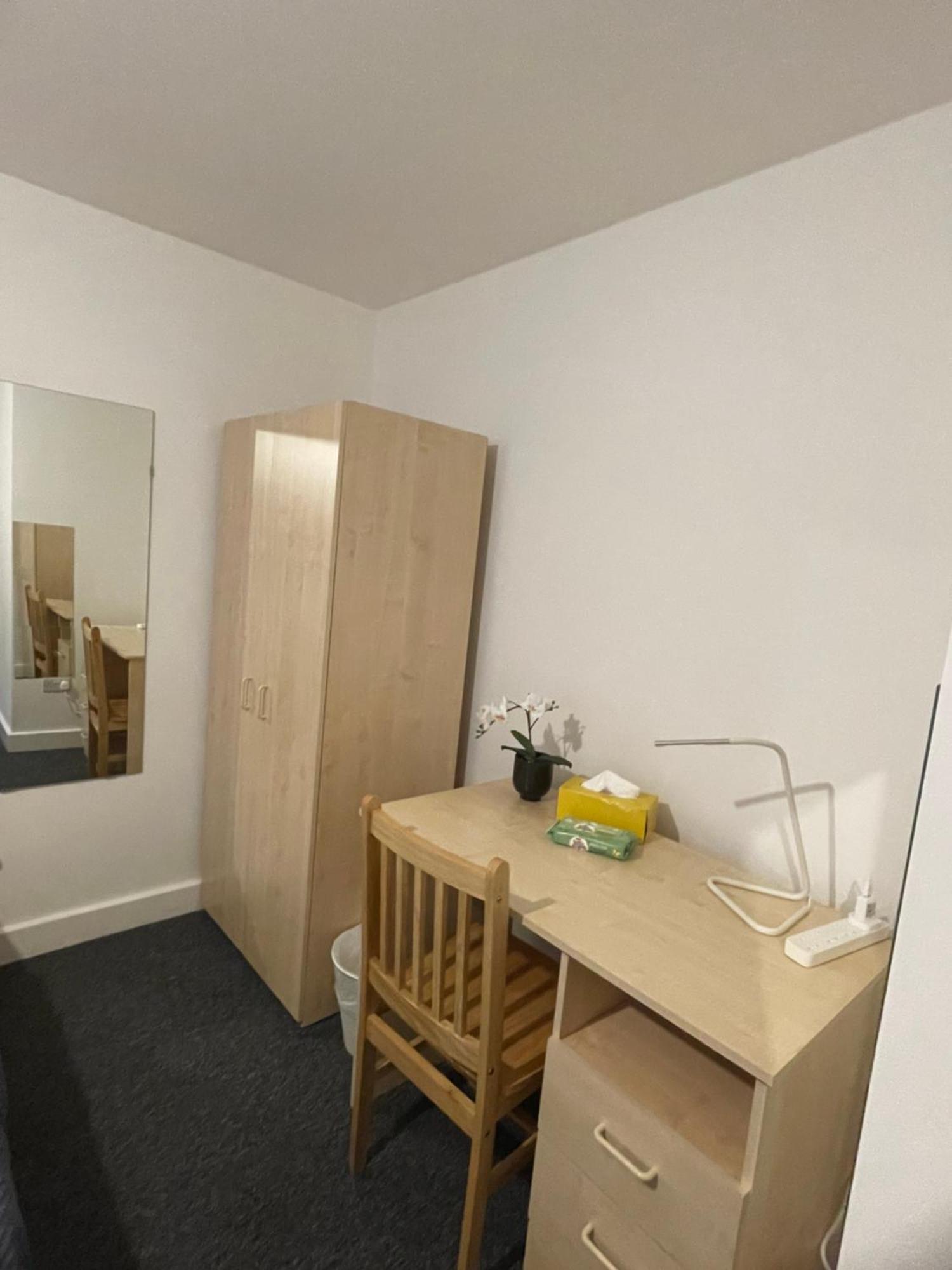 Lovely Triple And Quadruple Rooms In Euston & Square In Central London Exterior foto