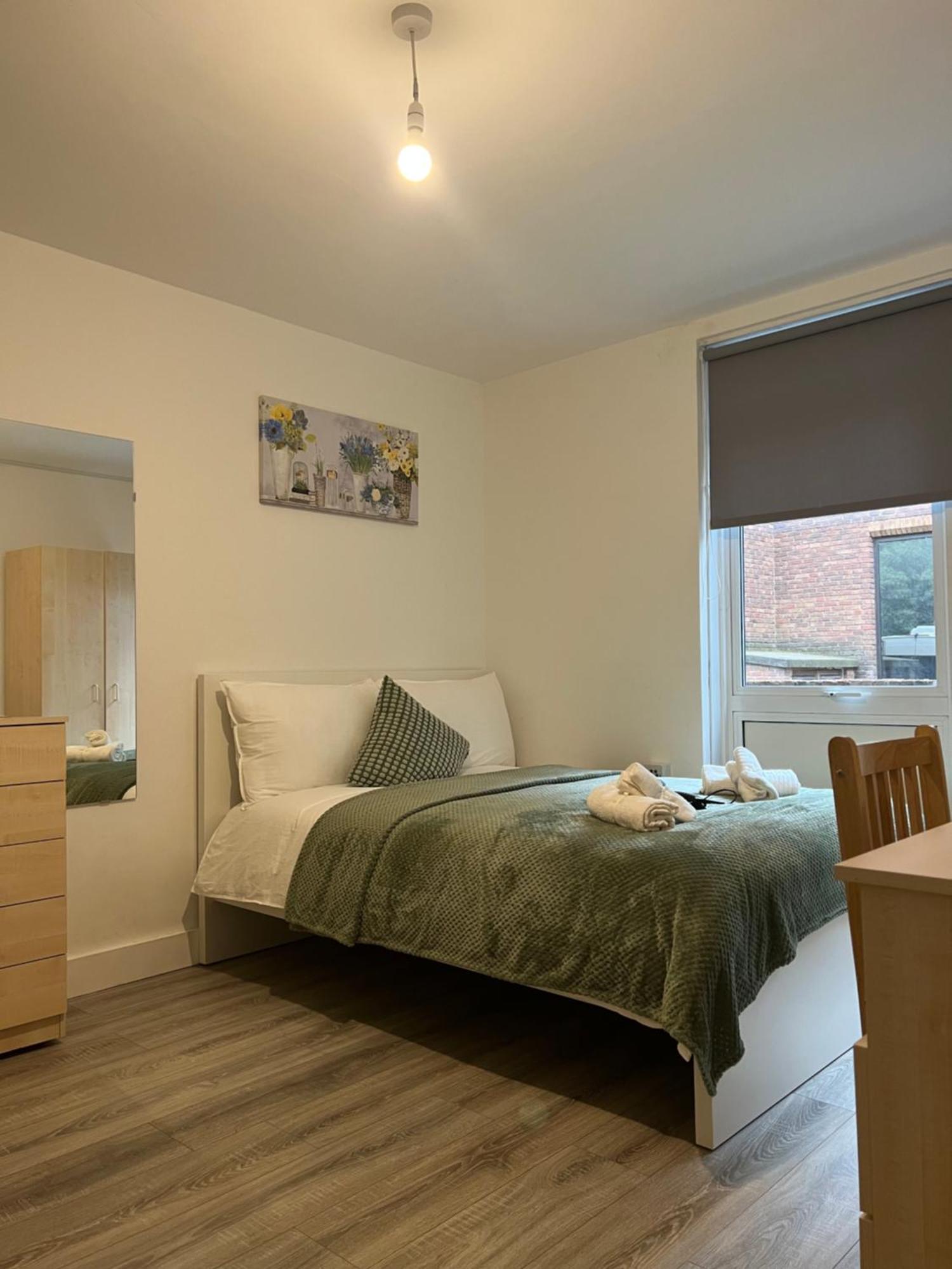 Lovely Triple And Quadruple Rooms In Euston & Square In Central London Exterior foto