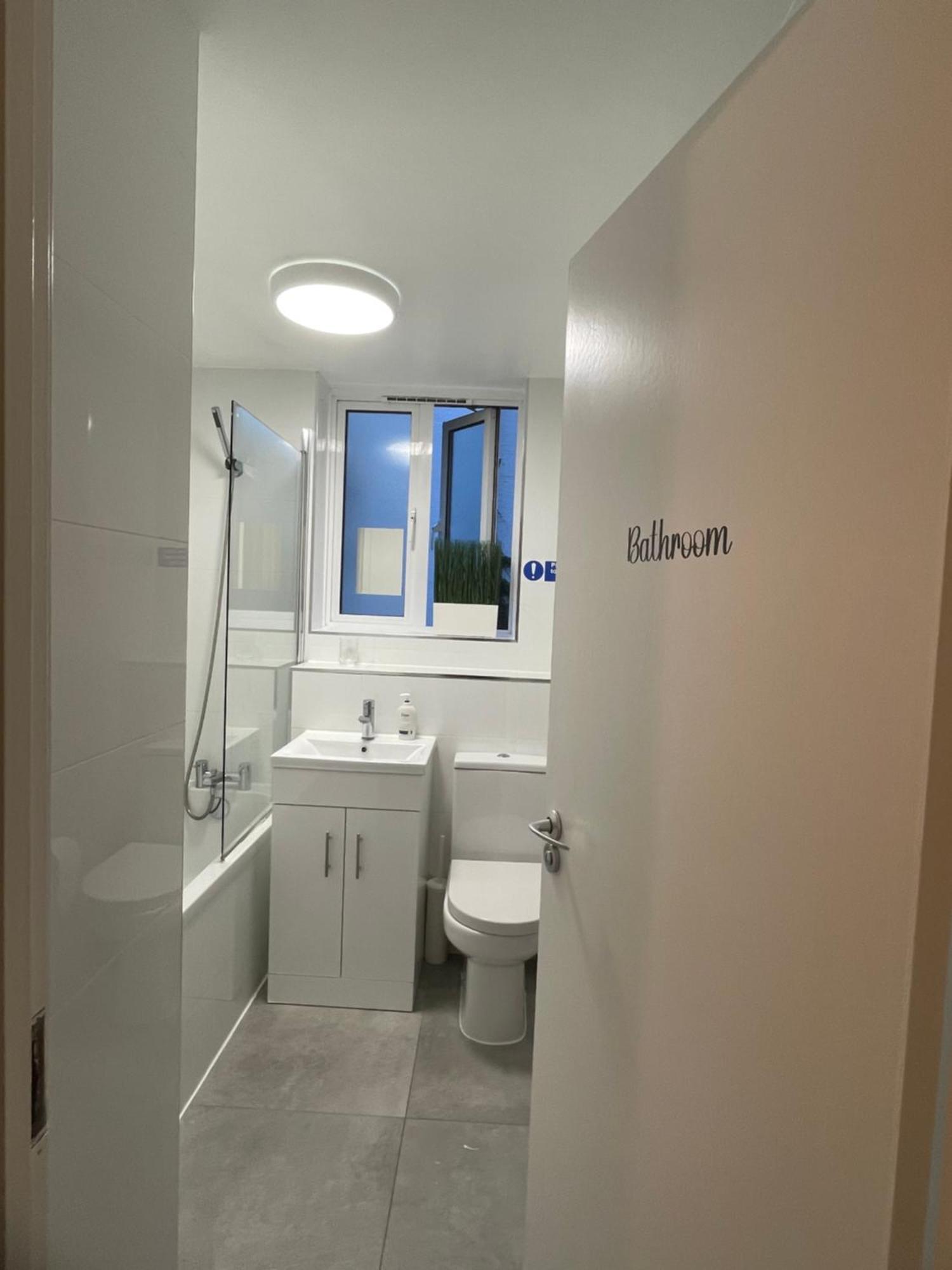Lovely Triple And Quadruple Rooms In Euston & Square In Central London Exterior foto